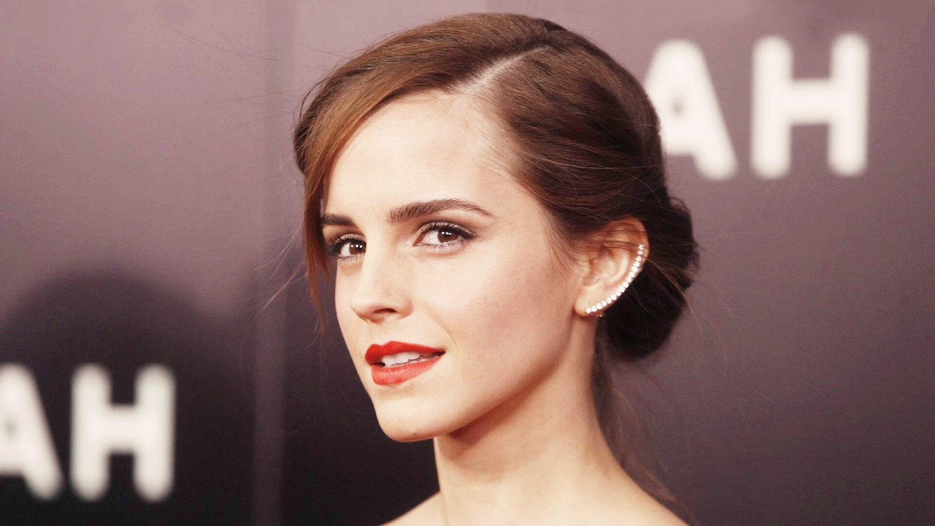 多场比赛精彩瞬间综述,谁的表现最令人震惊?,回顾比赛精彩瞬间