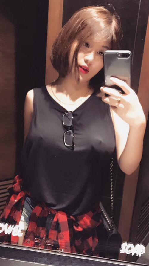 kaiyun体育综合-上海男篮表现出色，全队士气高涨，上海男篮实力