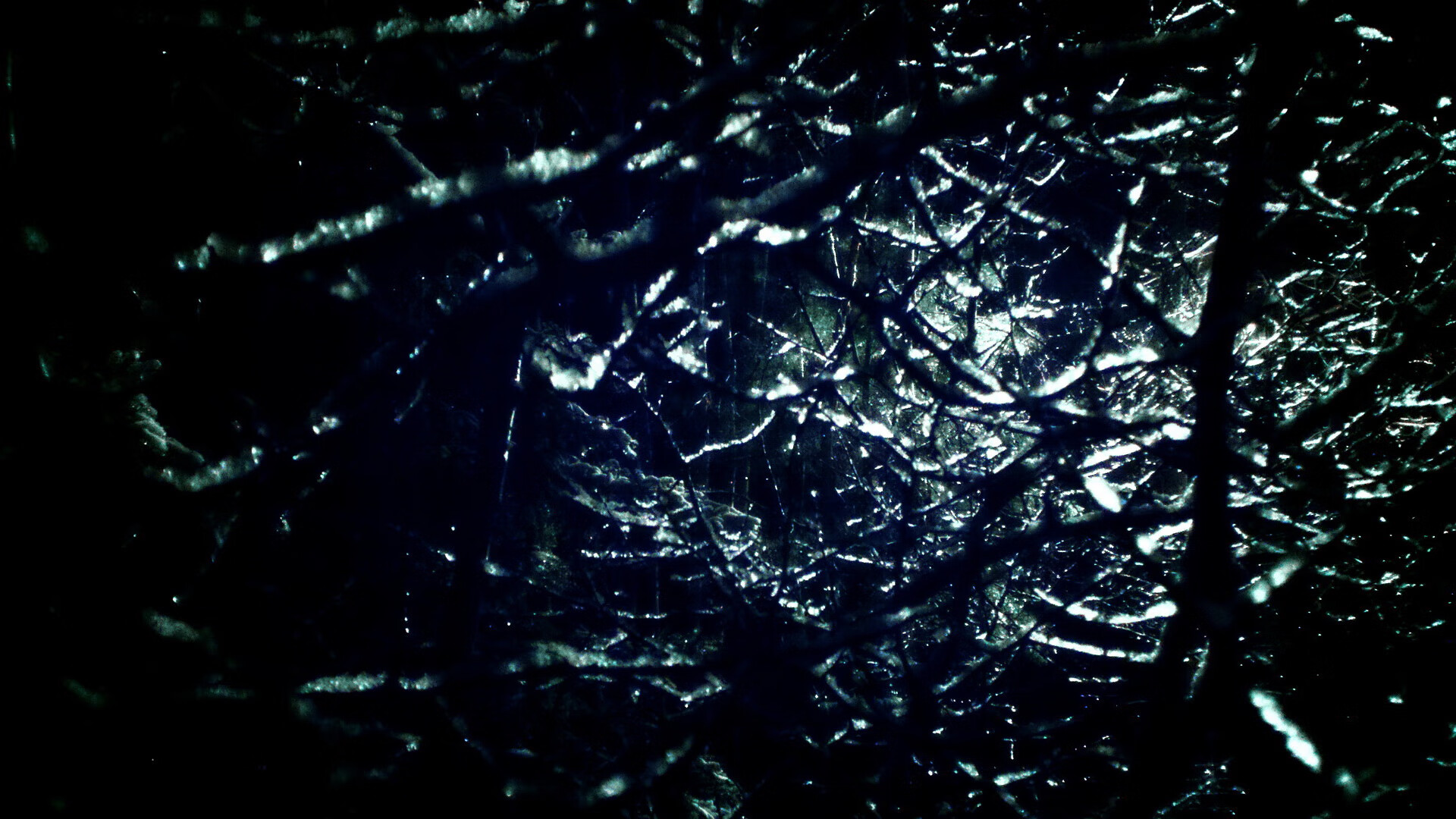 球队是否更偏好在主场使用复杂阵型结构,球队在主场有什么优势