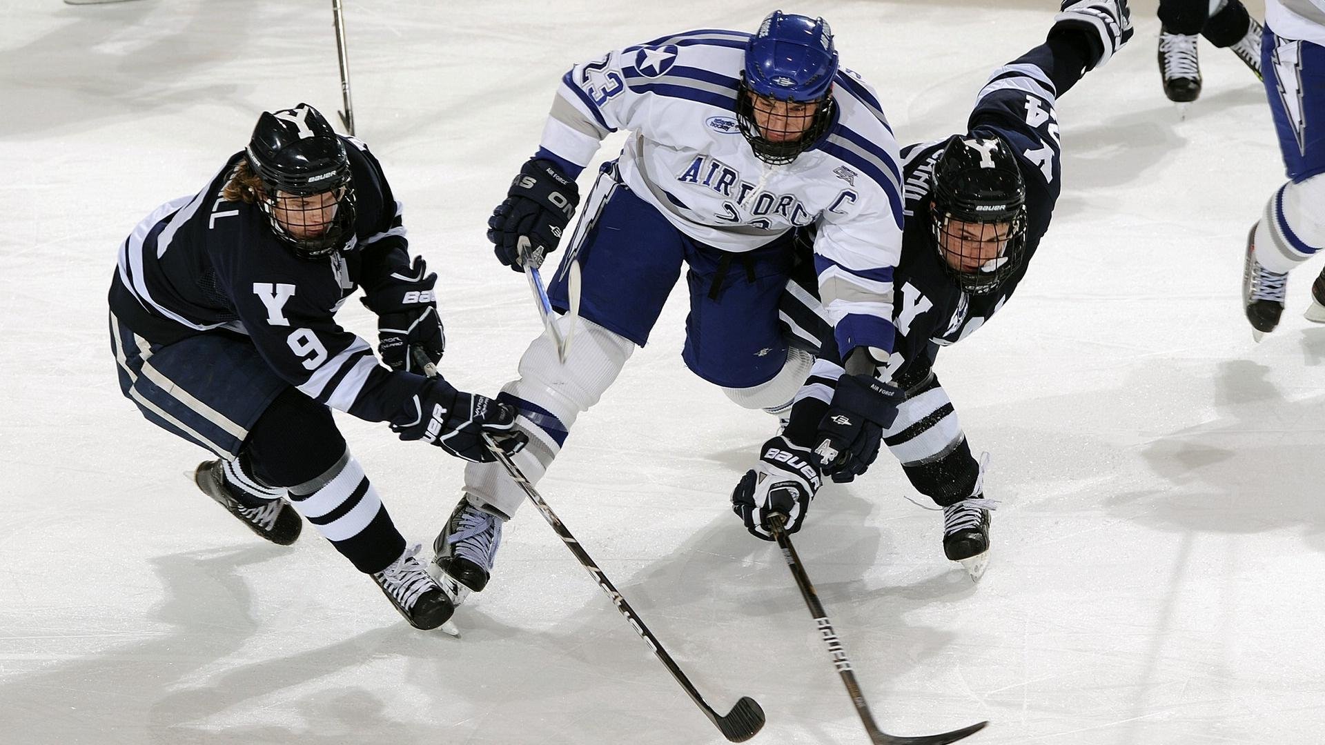 德甲球队脑电反馈训练提升球员临场注意力的实验研究，脑电反馈训练利弊
